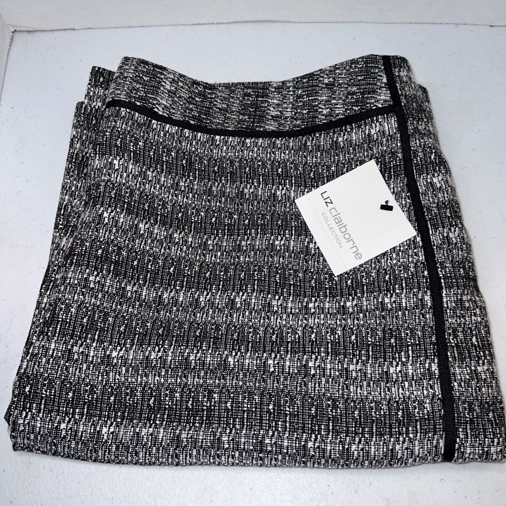 LIZ CLAIBORNE WOMENS Black And White Tweed SKIRT SIZE 18 NWT JCP